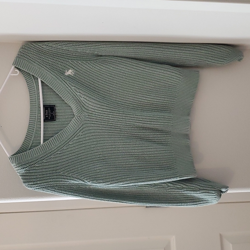 Abercrombie v-neck sweater